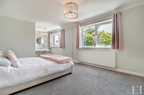 8614983-interiorW...