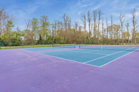 8643938-exterior1...
