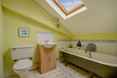8642411-interior2...