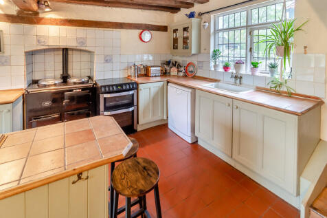 8594344-interior0...