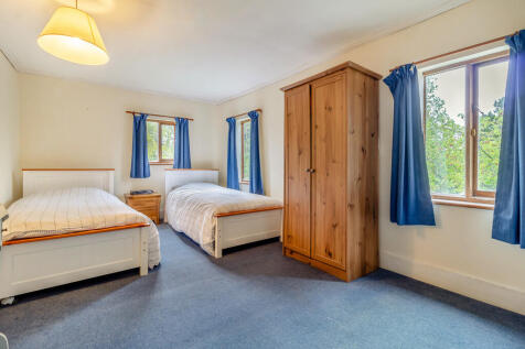 8594344-interior2...