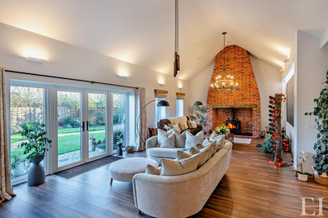 8629517-interior0...