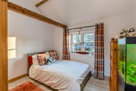 8629517-interior3...