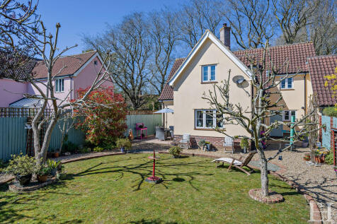8643242-exteriorW...