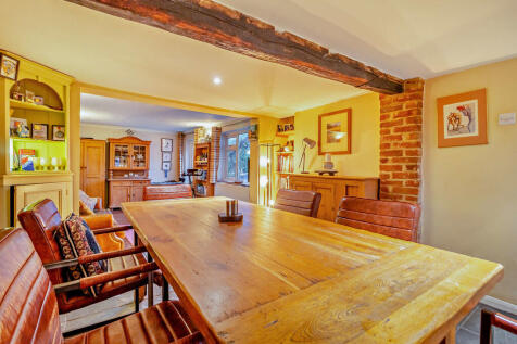 8580310-interior0...