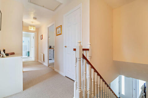 8567748-interior0...