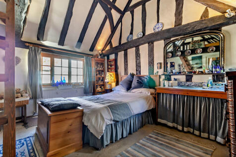 8625073-interior1...