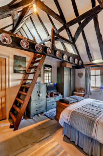 8625073-interior1...