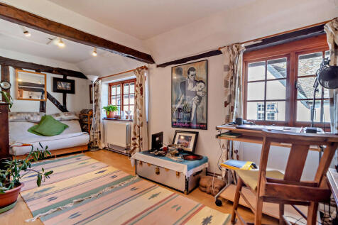 8625073-interior2...