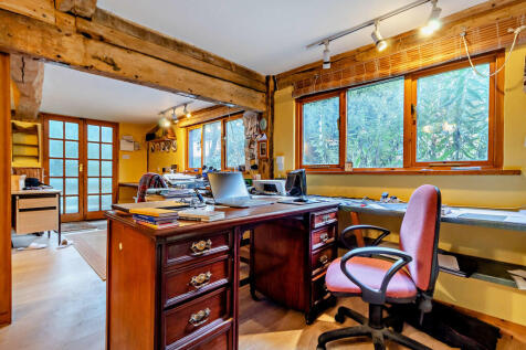 8625073-interior3...