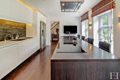 8605532-interiorW...