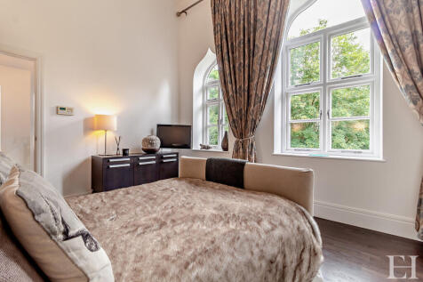 8605532-interiorW...
