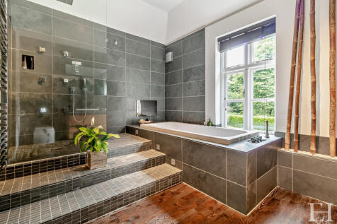 8605532-interiorW...