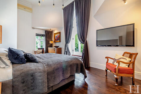 8605532-interiorW...
