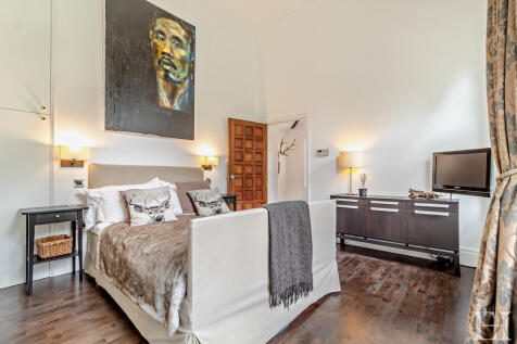 8605532-interiorW...