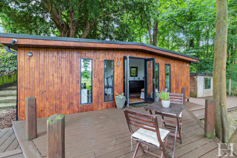 8605532-exteriorW...