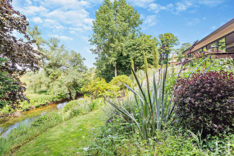 8605532-exteriorW...