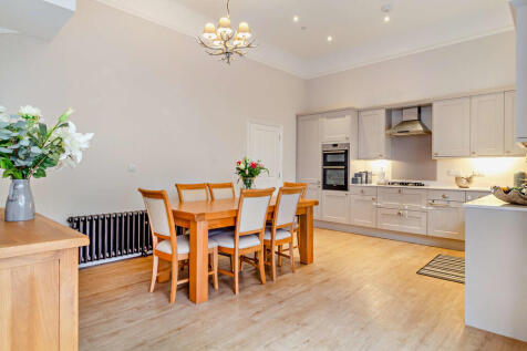 8548537-interior0...