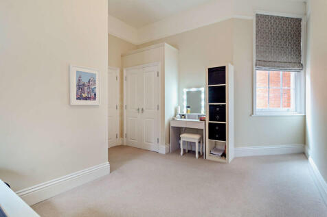 8548537-interior2...
