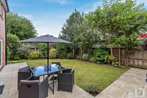 8659646-exteriorW...