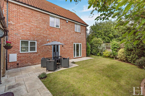 8659646-exteriorW...