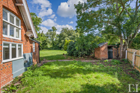8659306-exteriorW...