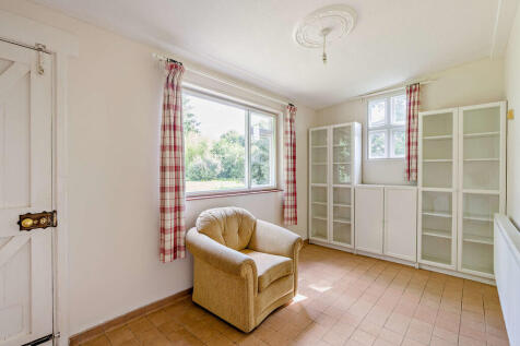 8659306-interior2...