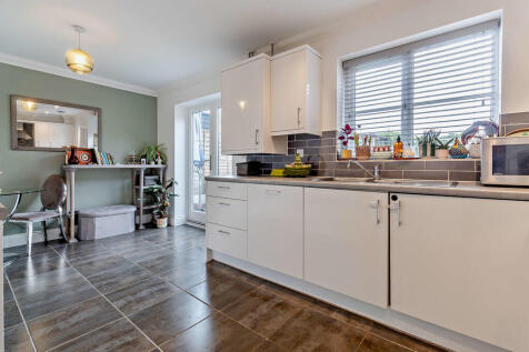 8662282-interior0...