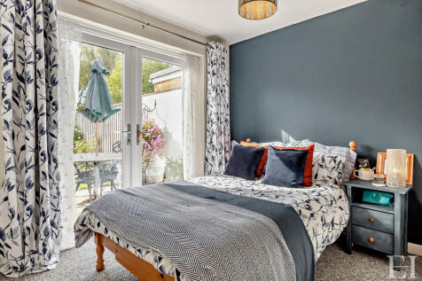 8662699-interiorW...