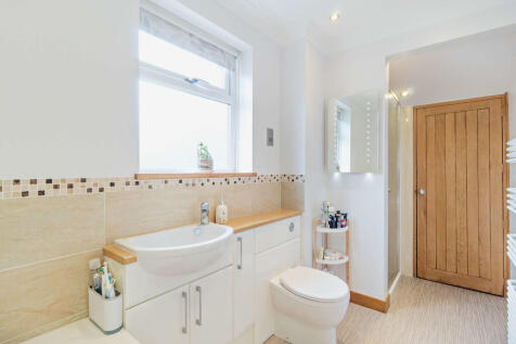 8616731-interior1...