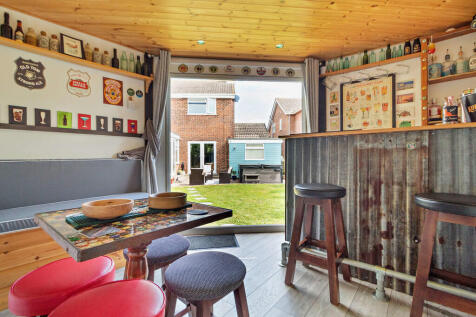 8616731-interior0...