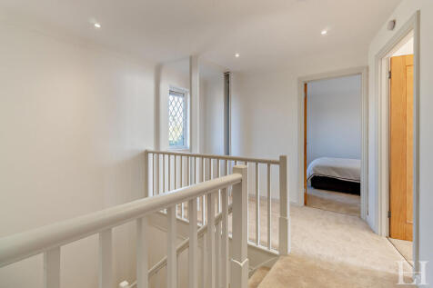 8664256-interiorW...
