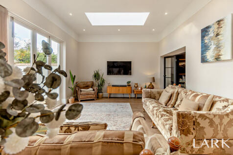 8664270-interiorW...