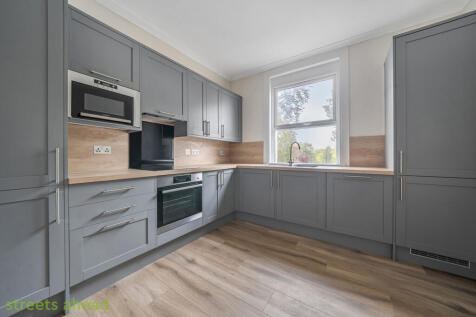 9dea1101-d44c-48e...