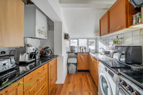 bf1b45f0-ccc7-4df...