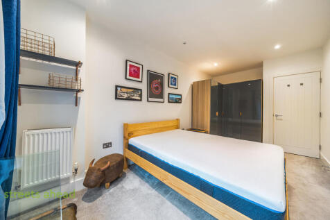 7d435179-56c1-4ae...