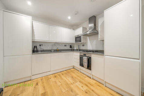 3a171593-b31d-40d...