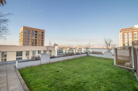 Roof Terrace - Sienna Alto, Renaissance Developmen