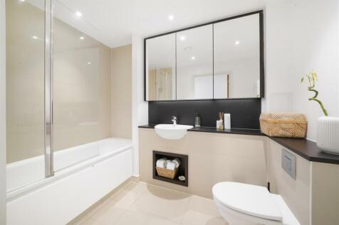 Bathroom - Roma Corte, Renaissance Development - P