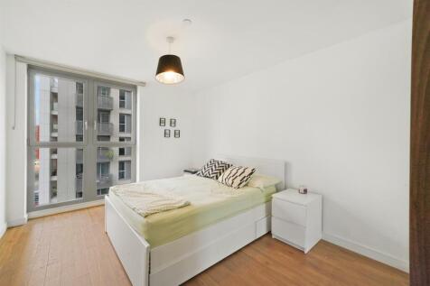 Main Bedroom - Roma Corte, Renaissance Development
