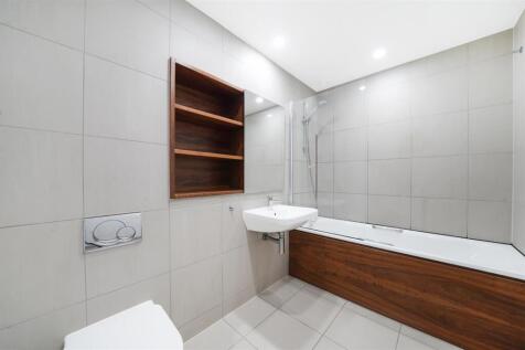 Bathroom - Johnson Court - Kidbrooke Village - Pro