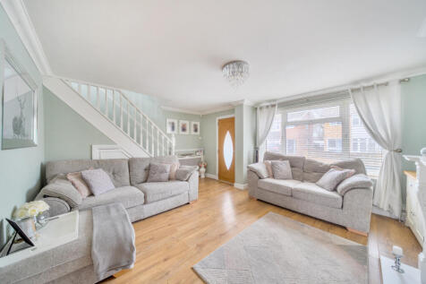 1382180-9-691d946...