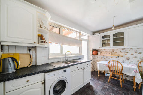 1384093-13-692593...