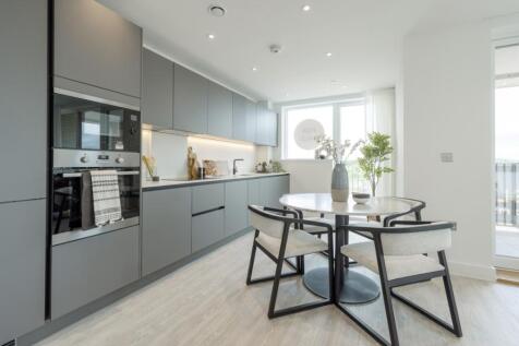 Apartment 40, Fusion -