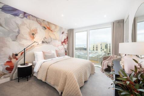 The Icon, Apartment 90 -