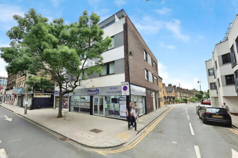 One Bedroom 2nd Floor Flat To Rent
