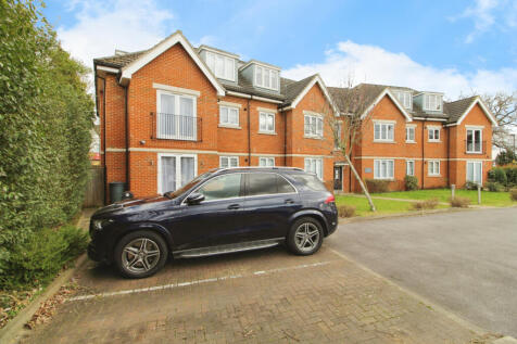 Two Double Bedroom 1st Floor Flat To Rent