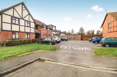 Two Bedroom Ground Floor Flat For Sale