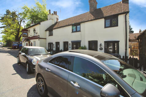 One Bedroom End Terraced Character Cottage To Ren