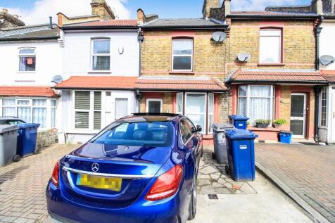 Three Bedroom Terraced House To Let